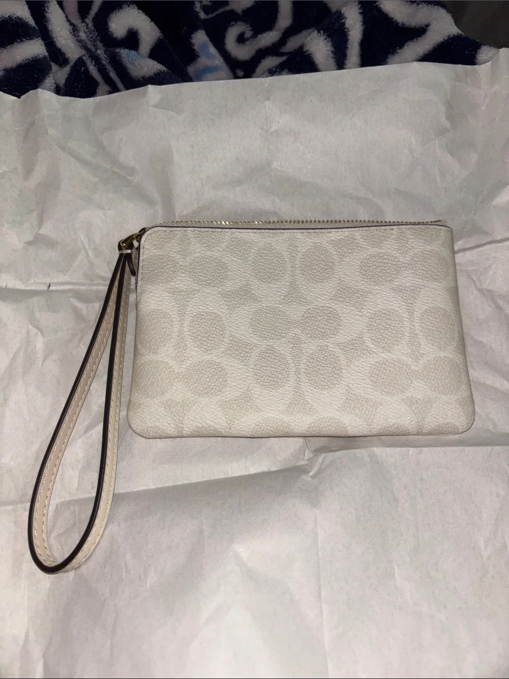Coach signature coated